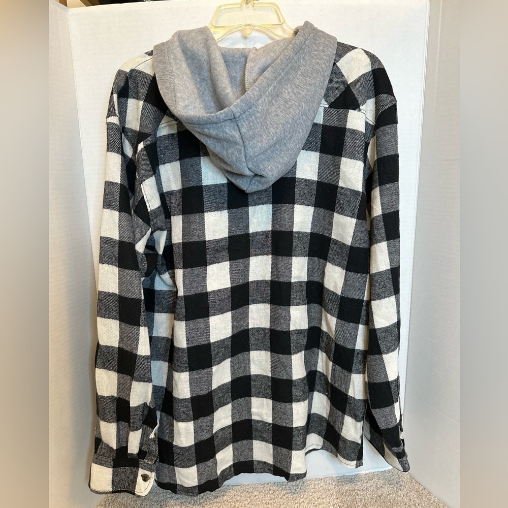 NWT Men's Black and White Plaid Hooded Button-Down Shirt Thin, size Large - Picture 4 of 5